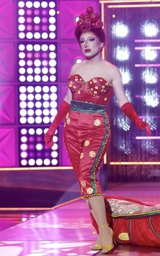 Plasmamadeyalook2look — RuPaul's Drag Race Season 16 Runways Ranked option 39