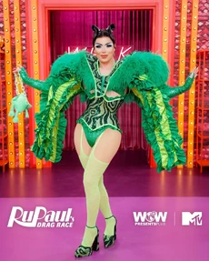 Qentrancelook — RuPaul's Drag Race Season 16 Runways Ranked option 26