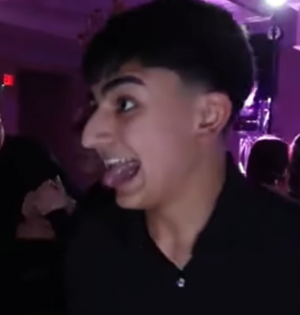 Screenshot2024 05 06 21 34 22 90f9ee0578fe1cc94de7482bd41accb3292 — 2024 memes option 34