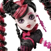 9905 G1 — All Draculaura dolls - G1, G2, G3 / Monster high (aug 2026) option 27