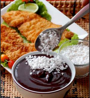 Acai Para Com Peixe Frito E Tapiocapng — Brazilian food option 2