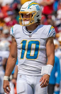 Img1600 — NFL QBs 2026-2027 option 17