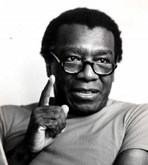 Zzzzz 1725473384milton Santos — World Thinkers (Theoreticeans, Writers, Poets, etc) option 209