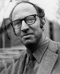 Zzzzz 1755210935thomaskuhn — World Thinkers (Theoreticeans, Writers, Poets, etc) option 387