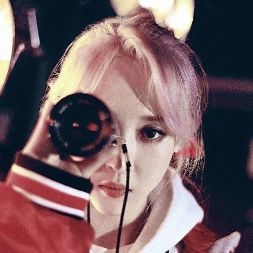 Create a kpop idols during a fire Tier List - TierMaker