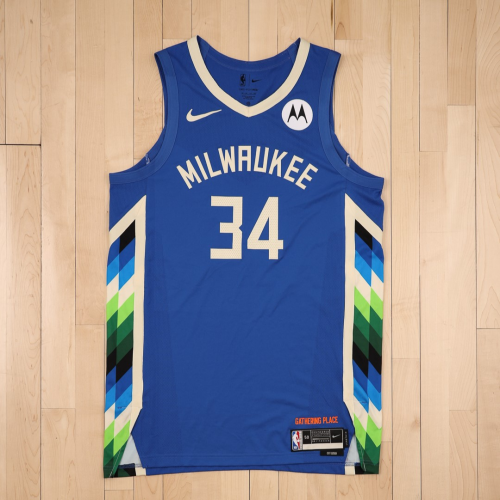 milwaukee bucks nike gear