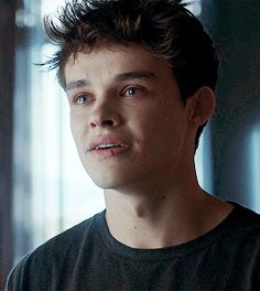 Create a titãs Tier List - TierMaker